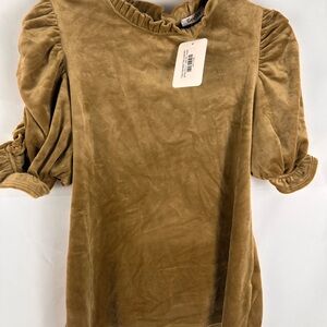 GeeGee boutique brand Women's Tan Velvet Blouse